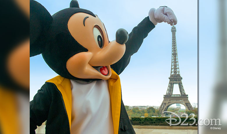 mickey-mouse-in-paris-for-his-birthday